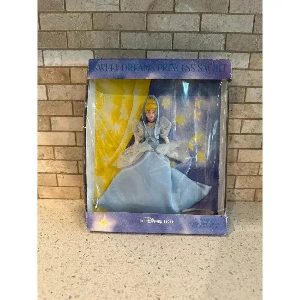 The Disney Store Cinderella sweet dreams princess sachet